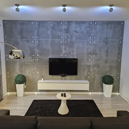 Apartament Exclusive Apartment *